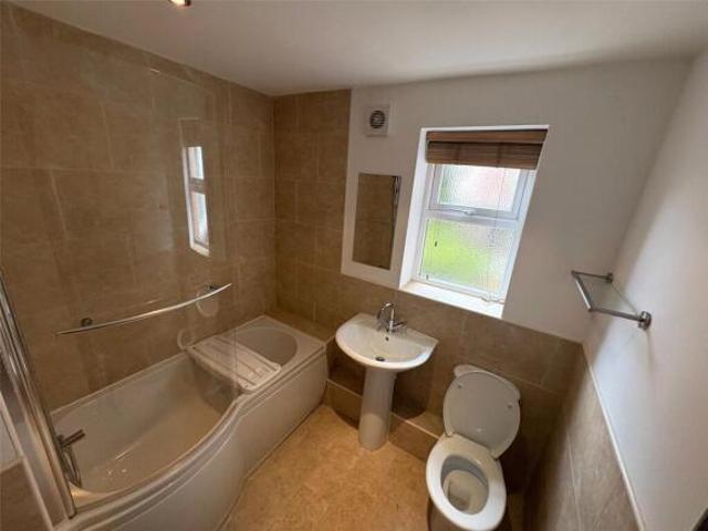 Apartment for rent in Lee Bank, Greater Manchester