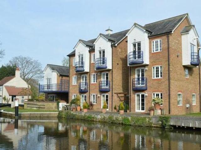 House for rent in Blackhills, Surrey