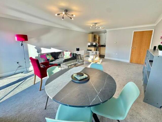 Apartment for rent in Lakenham, East Bank
