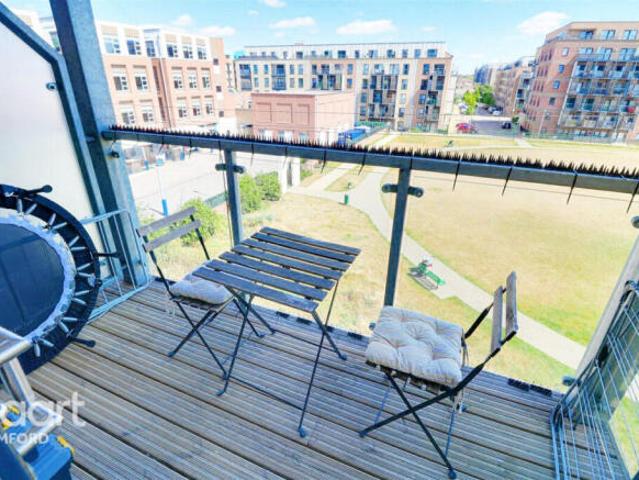 Apartment for rent in Romford, Isle Of Man