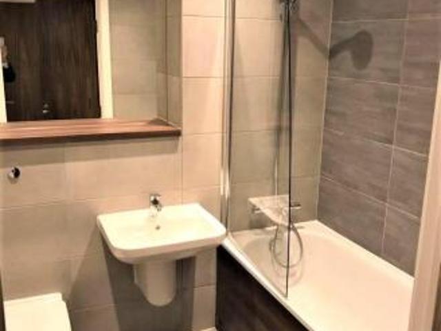 Apartment for rent in South Lane, West Yorkshire