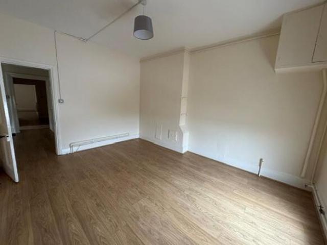 Apartment for rent in Sydenham, Green Close