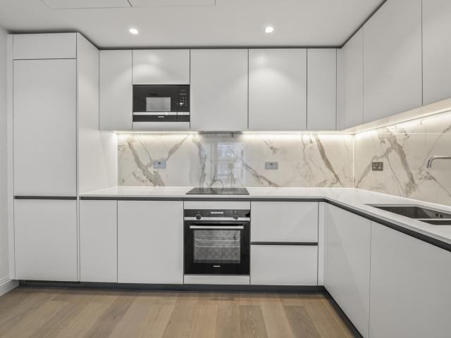 Apartment for rent in Sands End, Greater London