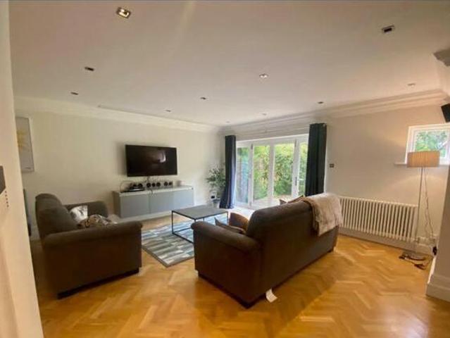 House for rent in Wilmslow