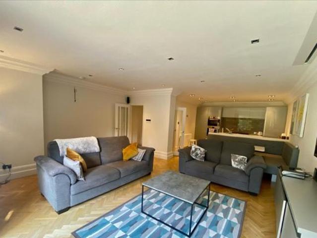 House for rent in Wilmslow
