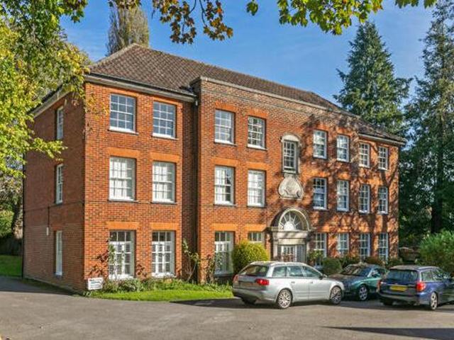 House for rent in The Close, Winchester
