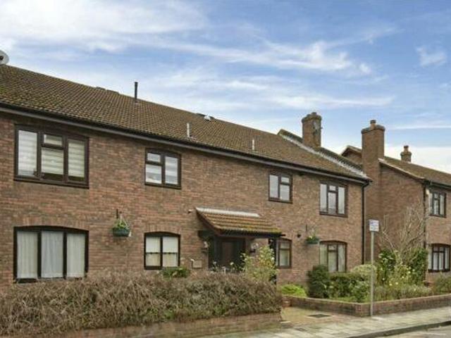 House for rent in Windsor House Stables, Lambourn