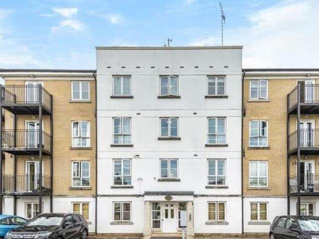 House for rent in Woking, Surrey