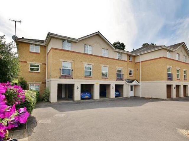 House for rent in Horsell, Woking