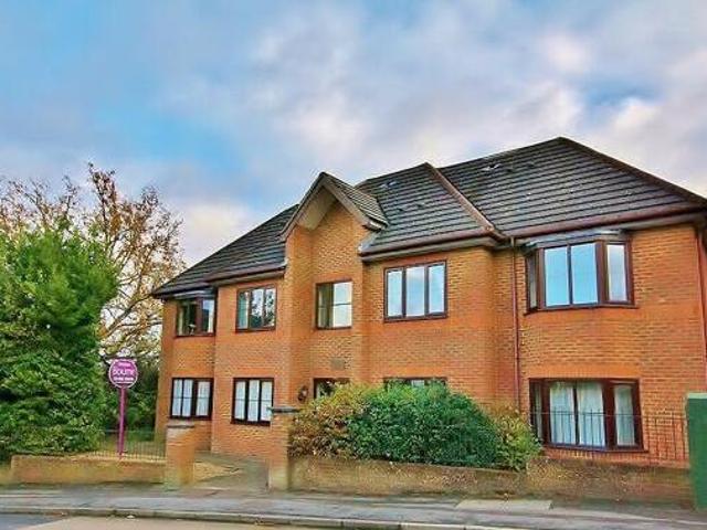 House for rent in Woking, Surrey