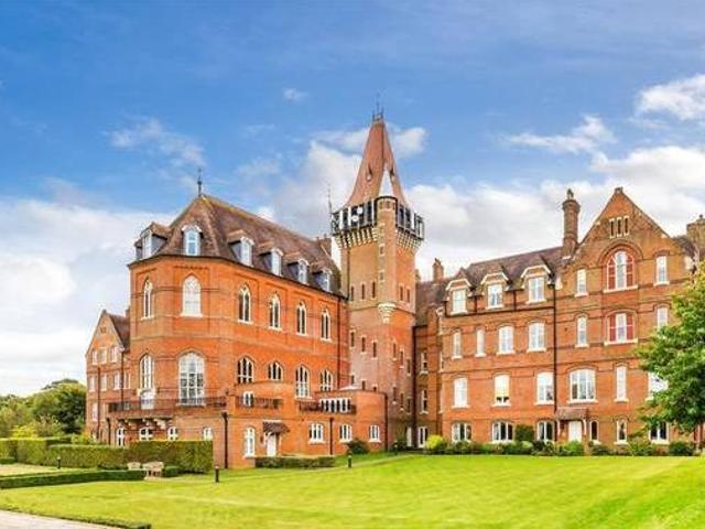 House for rent in Surrey