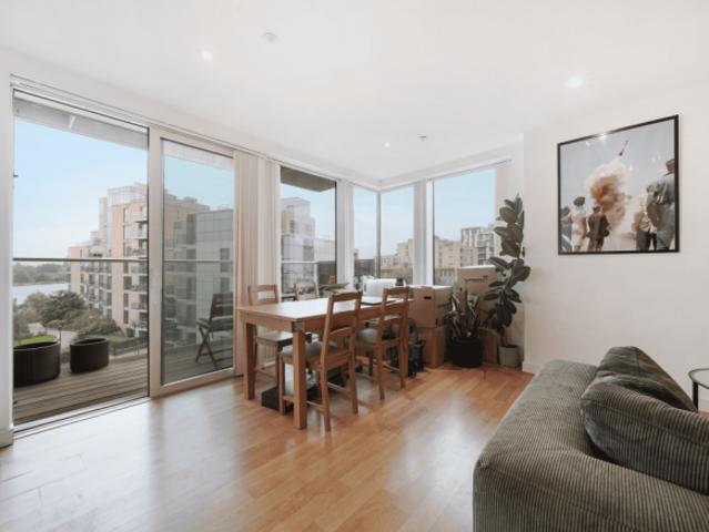 Apartment for rent in Woodberry Grove Estate, Greater London