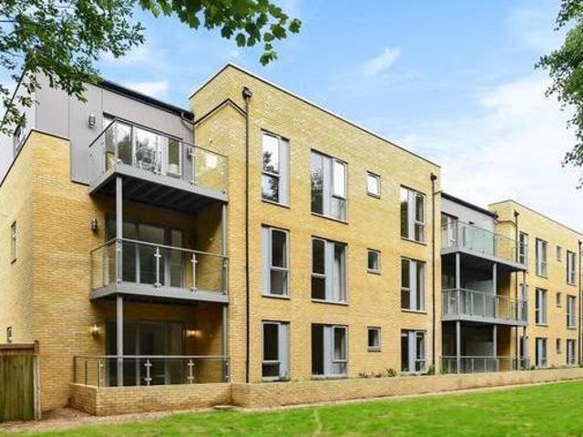 House for rent in Surrey
