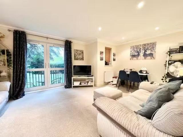 Apartment for rent in London Borough of Croydon, Purley