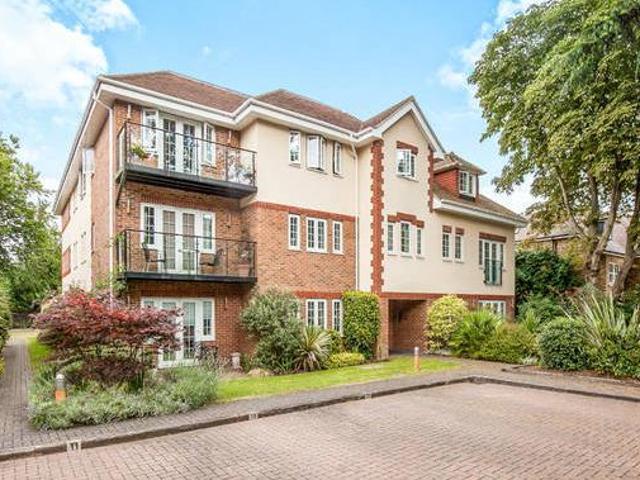 House for rent in Surrey