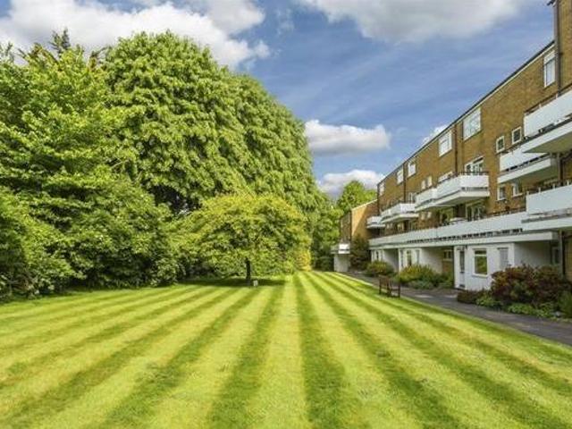 House for rent in Surrey