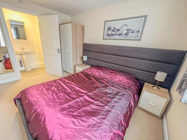 Apartment for rent in Thorpe, West Yorkshire