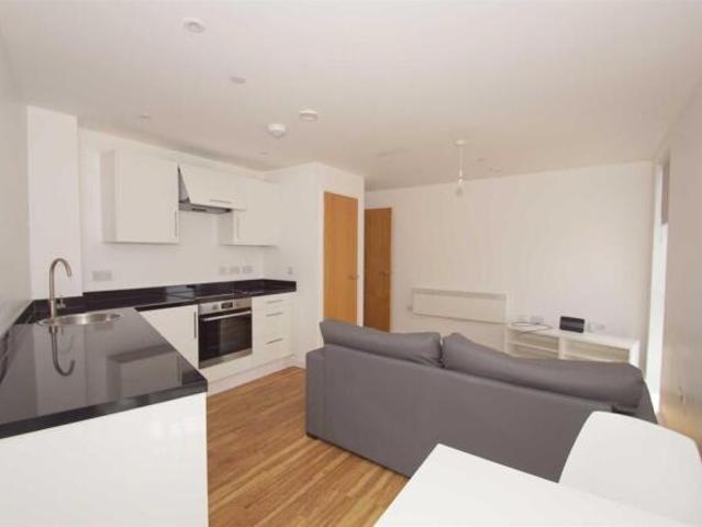 Apartment for rent in Cross Green, Leeds