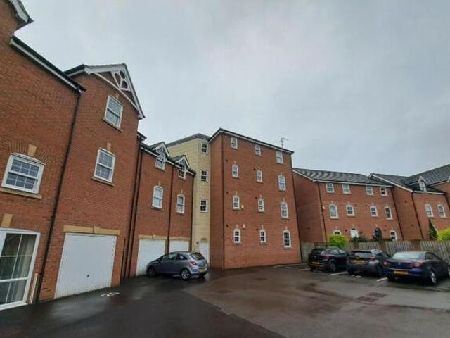 House for rent in High Field, York
