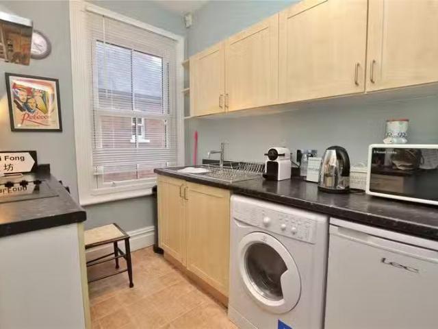 Apartment for rent in Merrow, Guildford