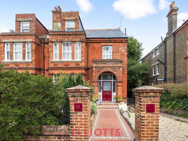 Flat for sale in Round Hill, Brighton & Hove