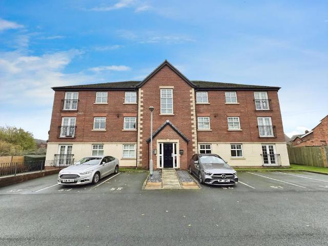 Flat for sale in Middlewich