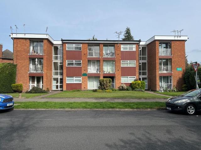 Flat for sale in West Bromwich, West Midlands