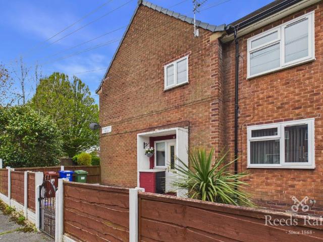 Flat for sale in Georgia, Isle Of Man