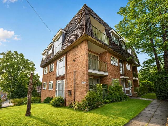 Flat for sale in Charlotteville, Westborough