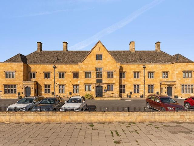 Flat for sale in Ruscote, Cherwell