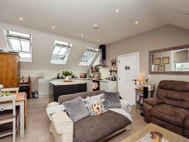Flat for sale in Weymouth, East Dorset