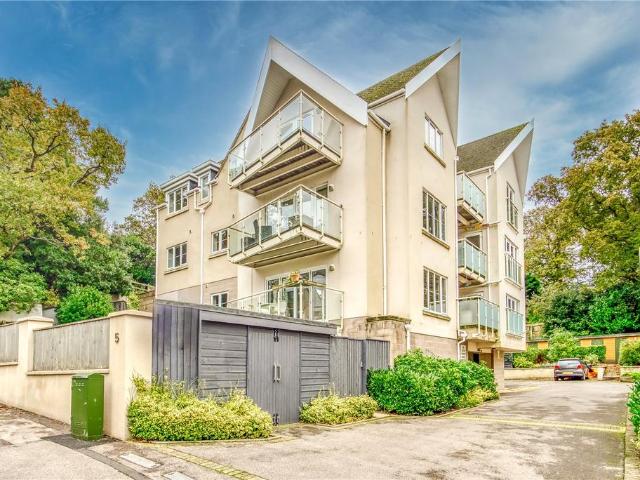 Flat for sale in Parkstone, Poole