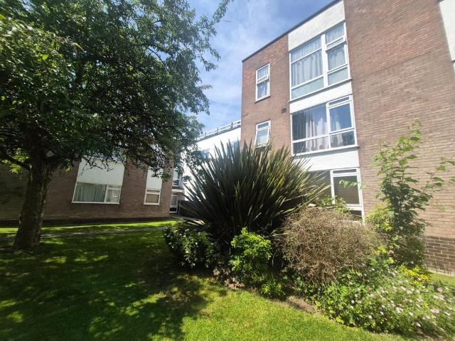 Flat for sale in Georgia, Greater Manchester