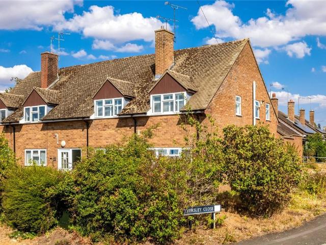 Flat for sale in Westend, West Oxfordshire