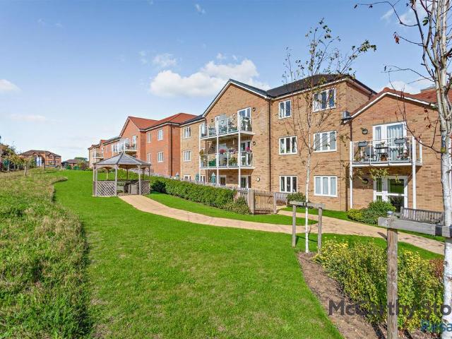 Flat for sale in Shenley Brook End, Milton Keynes