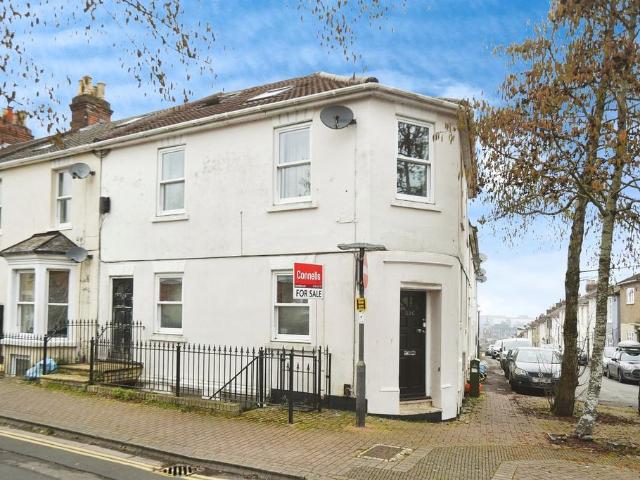Flat for sale in Rodbourne, Swindon