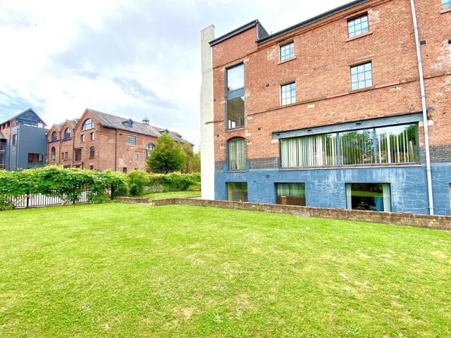 Flat for sale in Wilderspool, Warrington