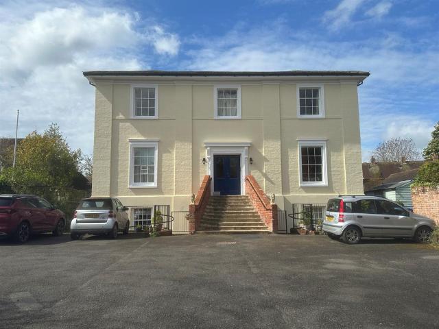 Flat for sale in Chelmondiston, Suffolk