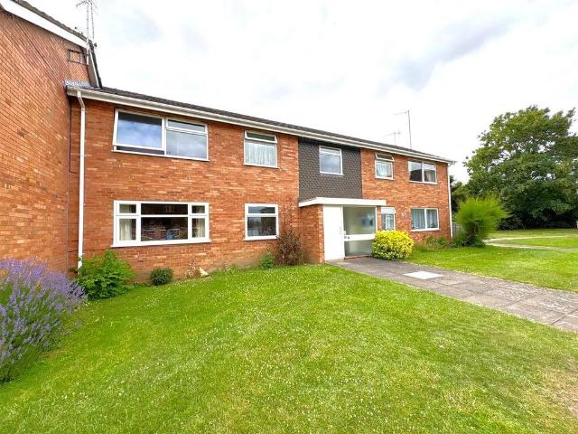 Flat for sale in Crookhill, Worcestershire