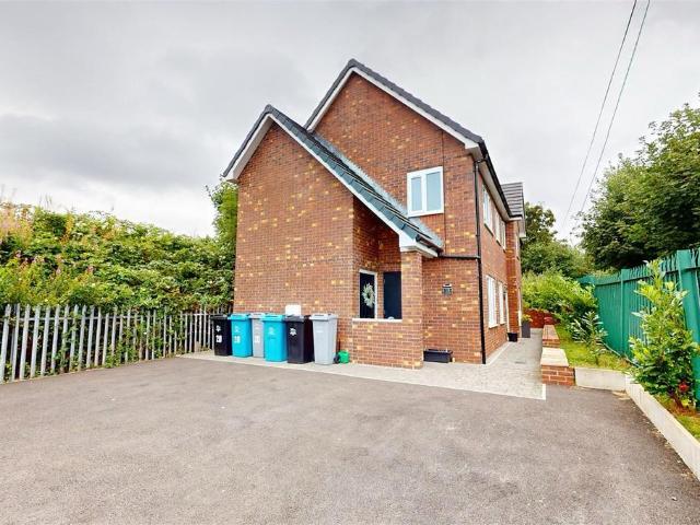 Flat for sale in Mosley, Trafford Park