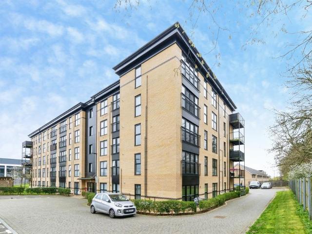 Flat for sale in Pin Green Industrial Area, Shephall