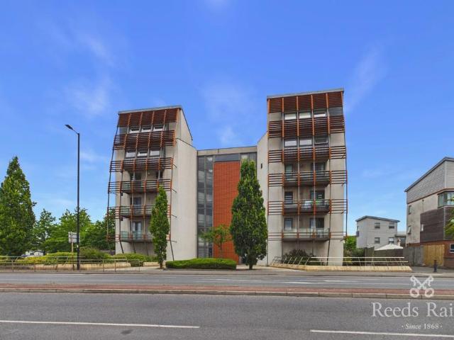 Flat for sale in Georgia, Greater Manchester