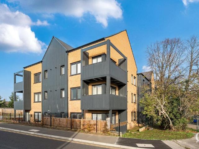 Flat for sale in Regent Quay, Oad Street