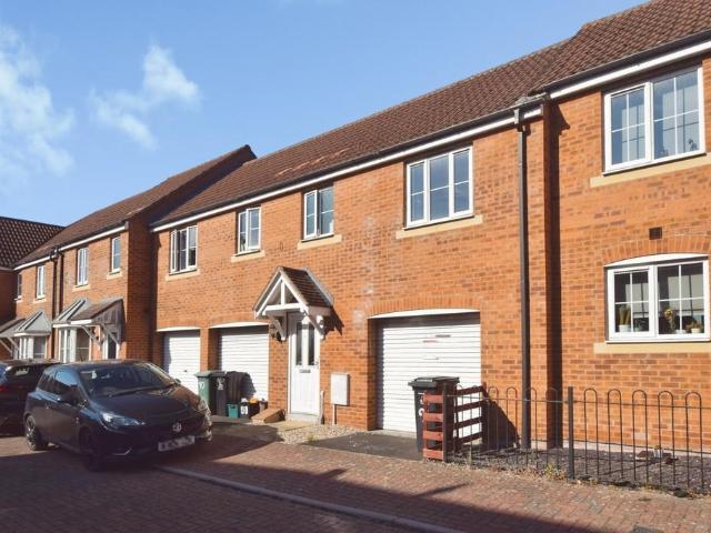 Flat for sale in Bridgwater, Somerset