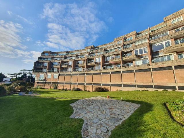 Flat for sale in Babbacombe