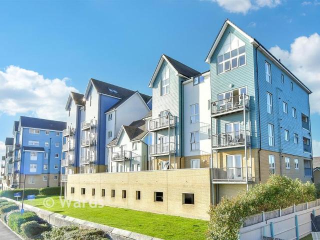Flat for sale in St. Marys Island, Gillingham