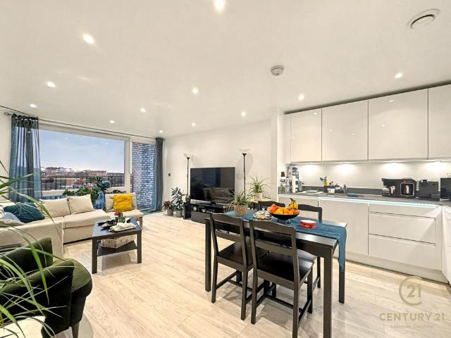 Flat for sale in Alperton, Greater London