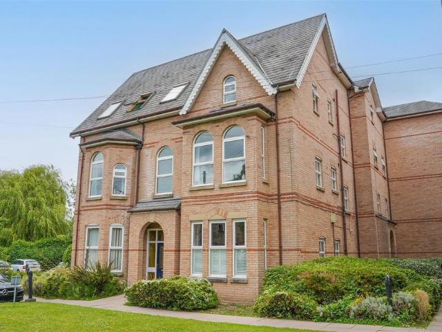 Flat for sale in Georgia, Greater Manchester