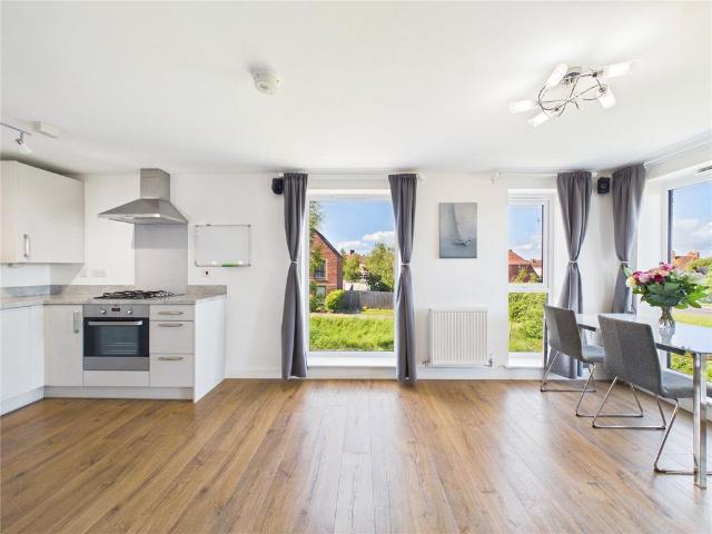Flat for sale in Feckenham, City Of Bristol