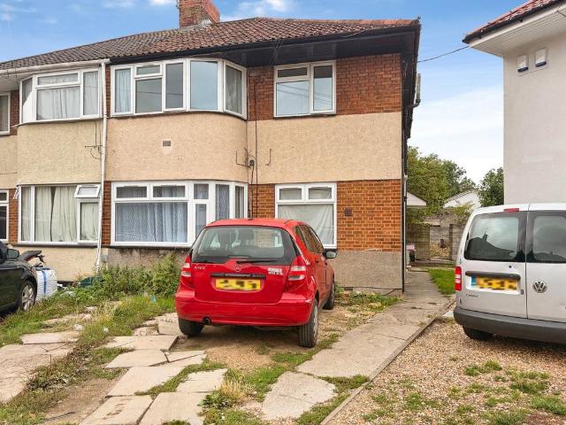 Flat for sale in Feckenham, City Of Bristol